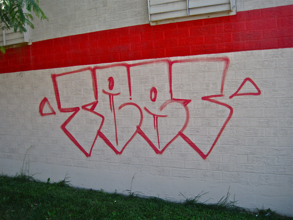 Tag, Louisville, KY Graffiti in Louisville, Kentucky. This… Flickr