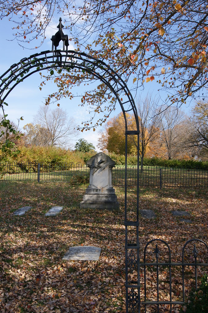 Week 11 Cemetery The entrance to "Old Potters Field" at O… Flickr