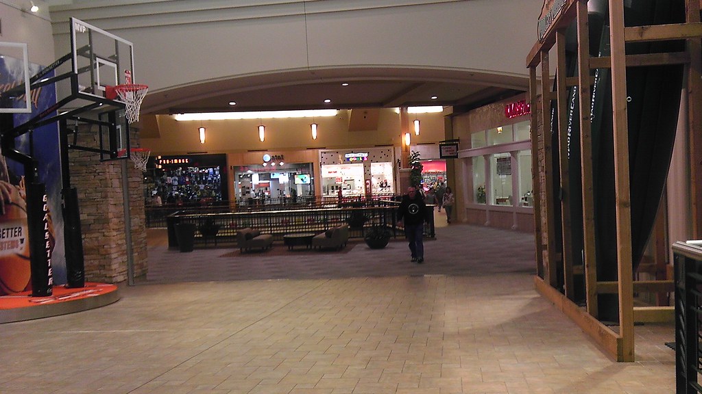 Jordan Creek Town Center West Des Moines, Iowa A Look … Flickr