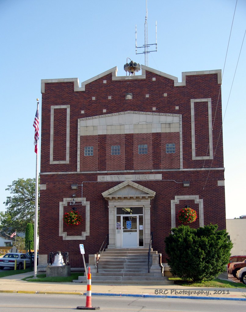 City Hall, Independance, Iowa 1st & 4th Streets Roberto41144 Flickr