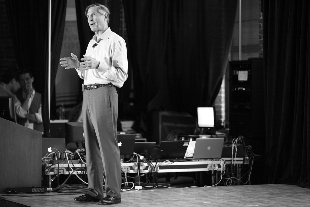 Howard Brodsky "Delivering the Unexpected" Images taken d… Flickr