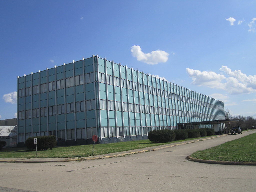 Former Plant 18, DelcoRemy, Anderson, Indiana Paul McClure Flickr