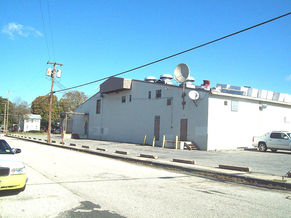 Clayton NJ ACME Rear Rear view of the Clayton NJ Acme Mark… John