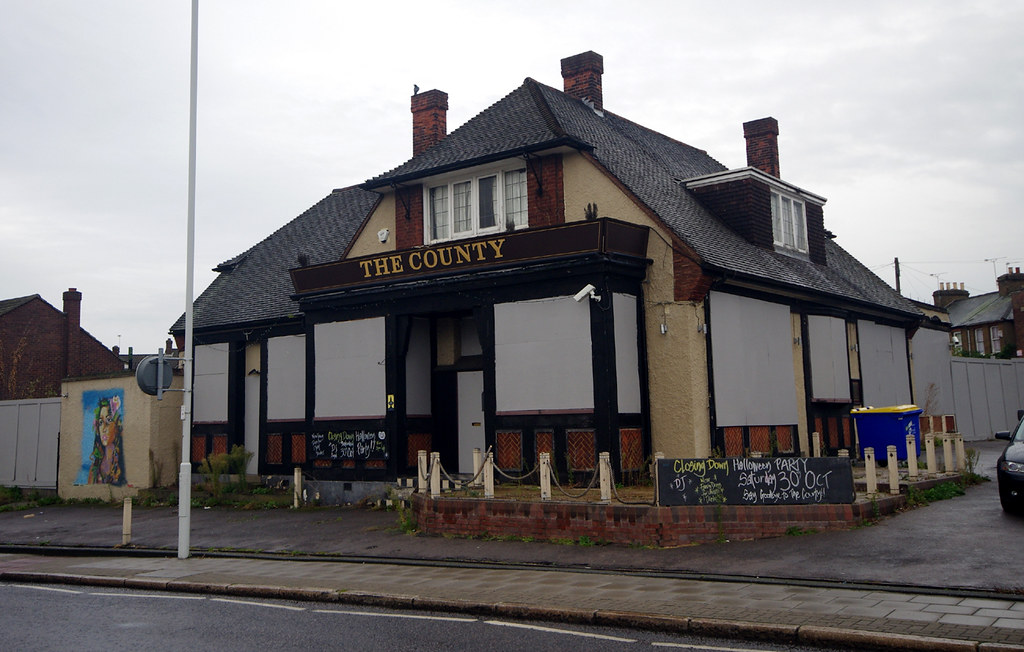 The County, Horns Road, Barkingside The County sits on the… Flickr