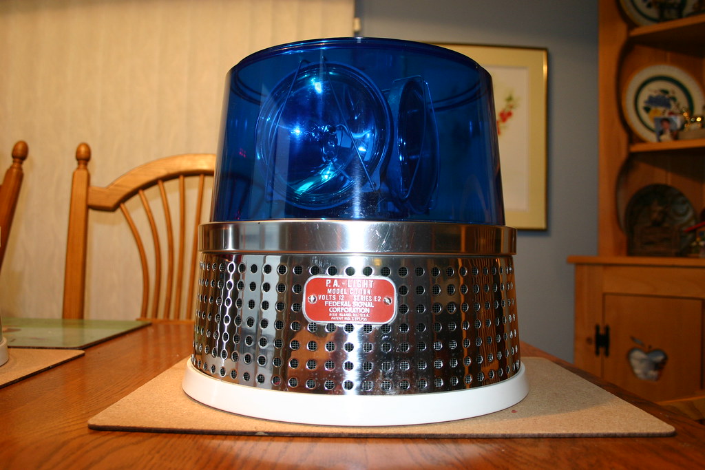 Federal Signal Model CJ184 Series E2 "PA LIGHT" The CJ184 … Flickr