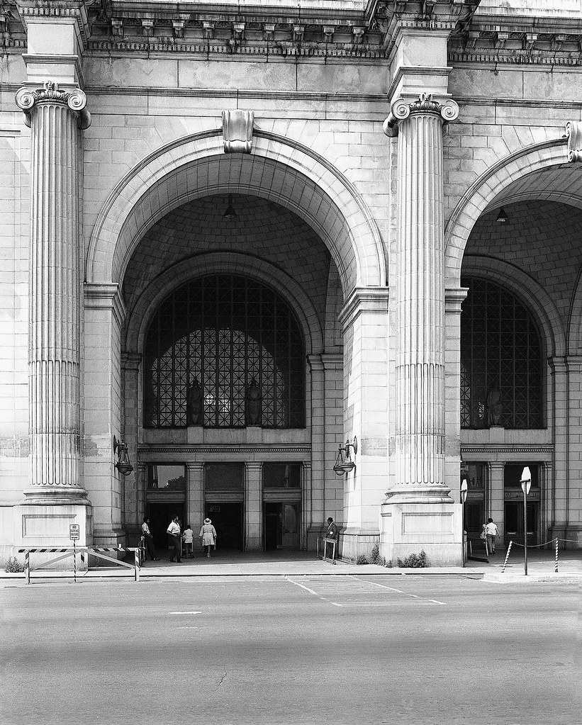 Washington Union Station exterior view in front of the mai… Flickr