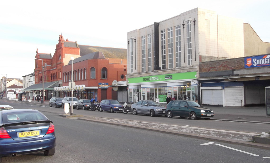 "Home & More" 160 Marine Road West, Morecambe, Lancashire … Flickr