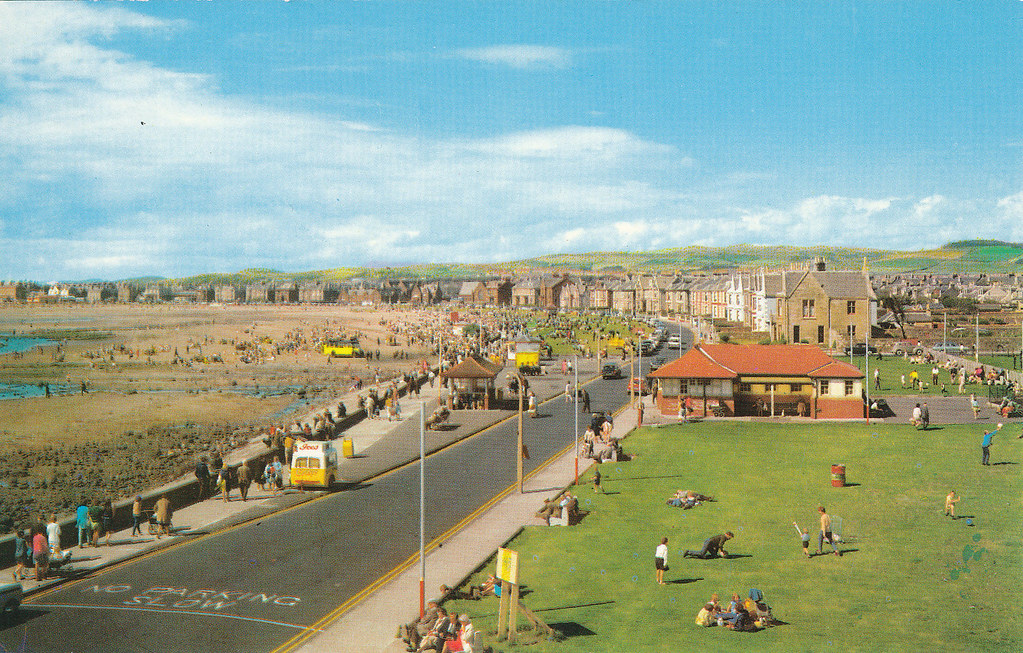 Montgomerie Crescent, Saltcoats For more information on th… Flickr