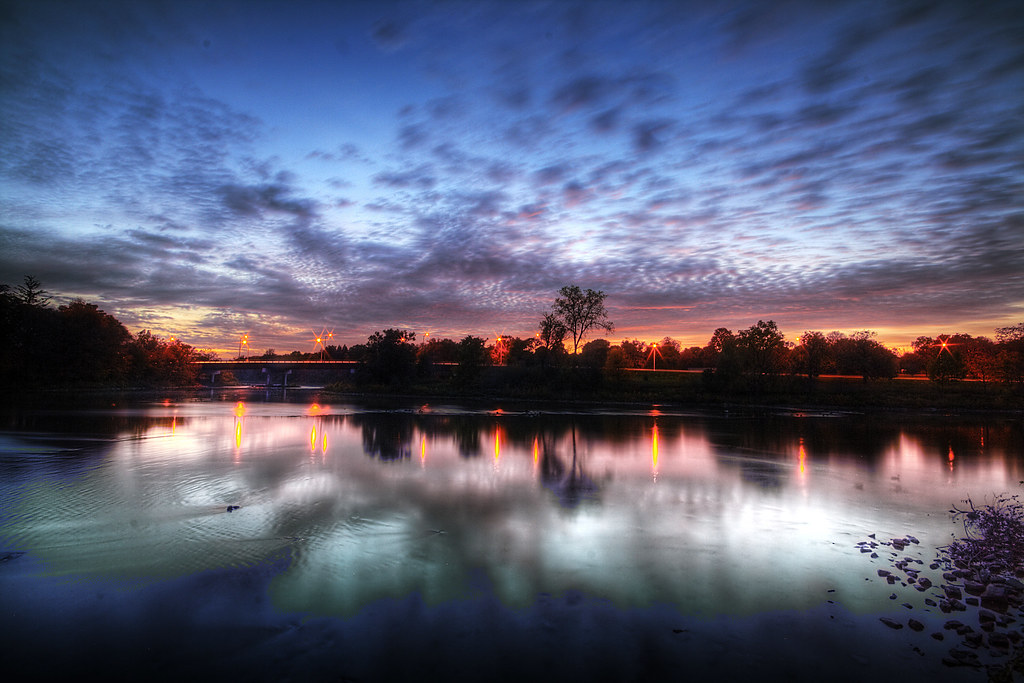 Wonderland Road Sunset Went on a quick photowalk with my w… Flickr