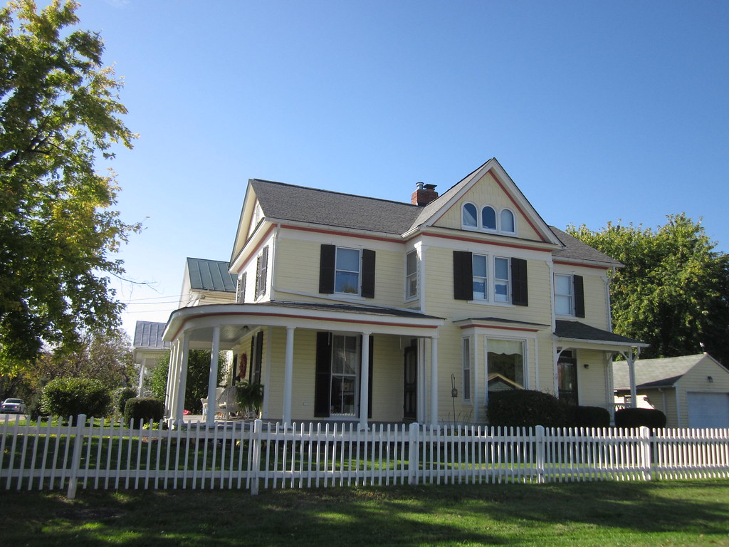 Strasburg, Virginia Strasburg, Virginia Doug Kerr Flickr