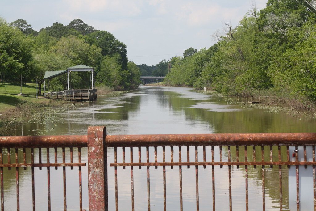 Breaux Bridge 7 Looking upstream at Bayou Teche in Breaux … Flickr