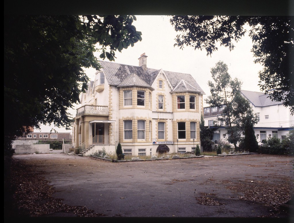 THE WELLINGTON HOTEL. POOLE RD. BOURNEMOUTH. DORSET. JANUA… Flickr