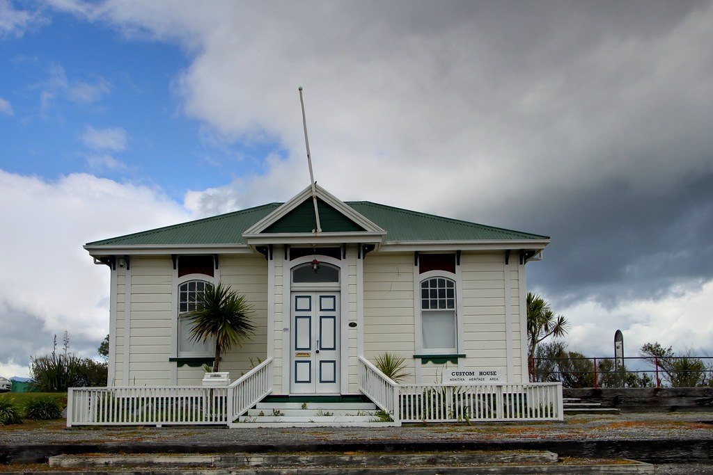 Old building, Hokitika, West Coast, New Zealand Custom Hou… Flickr