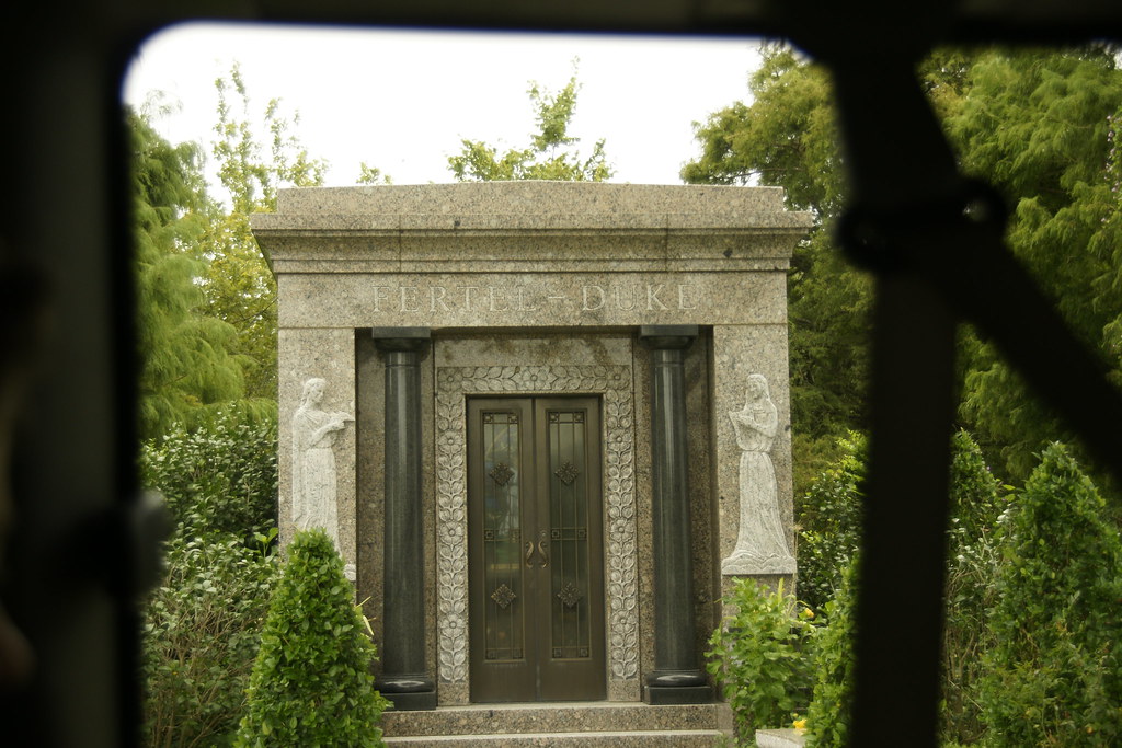 Metairie Cemetery Don Whittemore Flickr