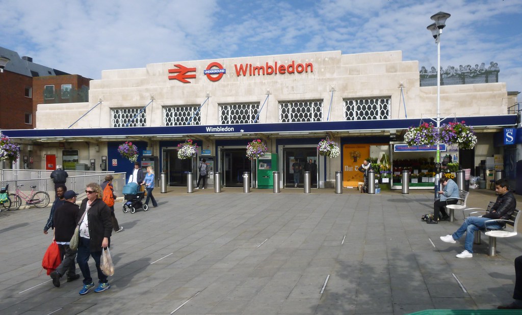 037.e.Wimbledon.17.09.15 Wimbledon Station Thameslink Tr… Flickr