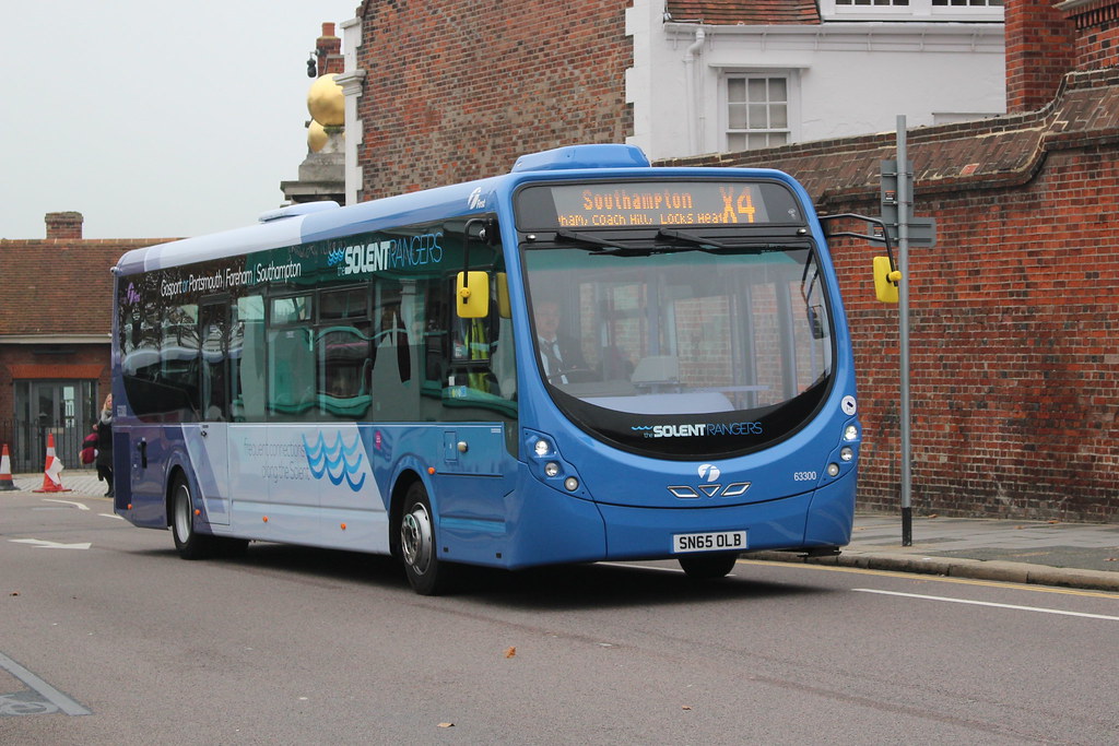 First Hampshire 63300 SN65OLB Portsmouth Queen Street 02… Flickr