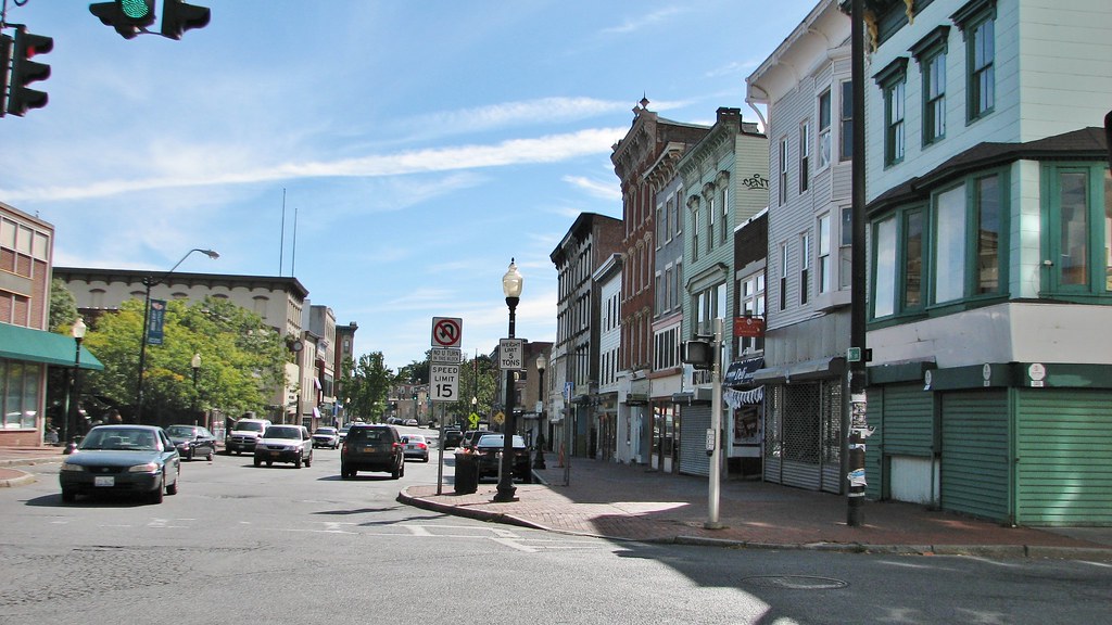 MAIN STREET POUGHKEEPSIE NY SEP 2015 Looking east from aca… Flickr