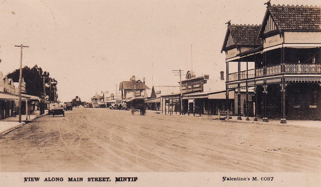 MAIN STREET, MINYIP, VICTORIA 1919 Commercial Hotel on t… Flickr