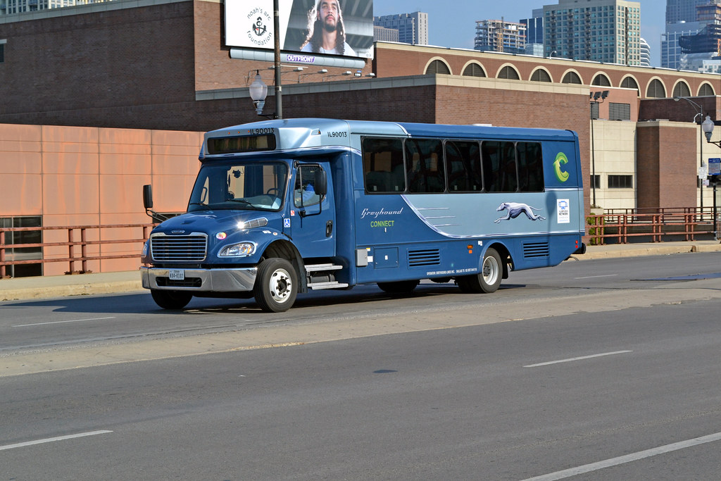 Greyhound IL90013 Chicago a photo on Flickriver