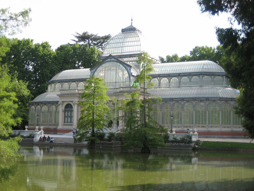 Glass Palace in Madrid Palacio de Cristal, a glass pavilio… Flickr