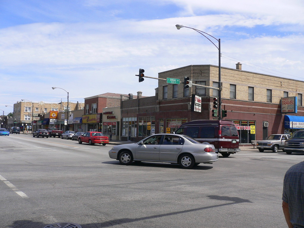 106th St E. 106th Street at S. Ewing Avenue. drucee Flickr