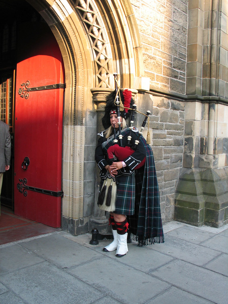 090506_edinburgh_bagpipe Bagpipes at Client Appreciation P… Flickr
