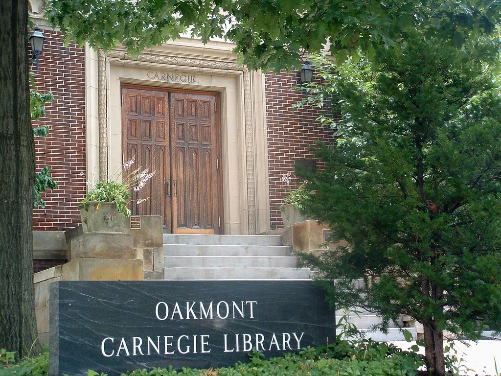 Oakmont Library 7 The Oakmont Library (the Oakmont branch … Flickr