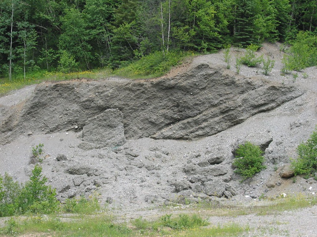 1010104_IMG Prograde delta foreset beds in Quaternary gra… Flickr