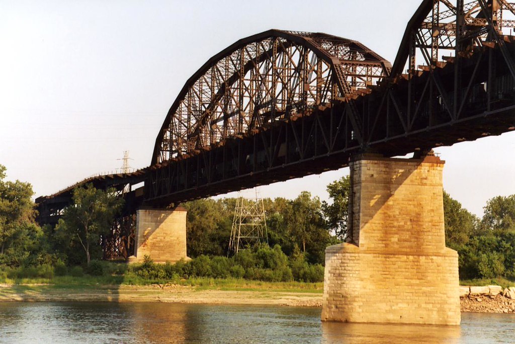 MacArthur Bridge, St. Louis, Missouri The MacArthur Bridge… Flickr