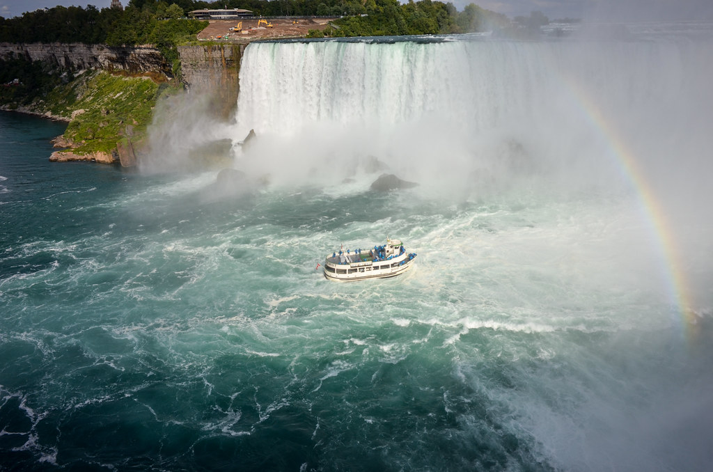 Niagara Falls Up Close From the Canadian sideHornblower … Flickr