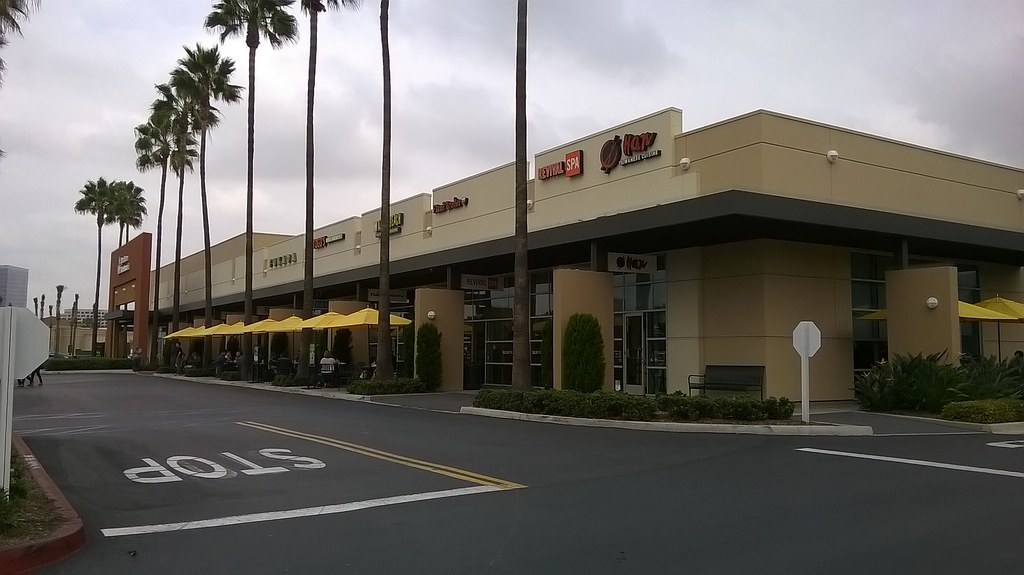 Restaurants on Irvine Center Drive Irvine, CA, October 16,… Flickr