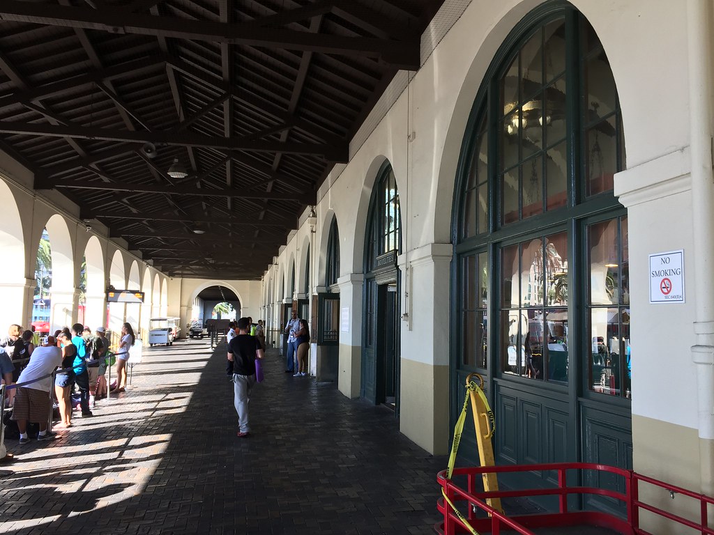 Santa Fe boarding area David Schick Flickr