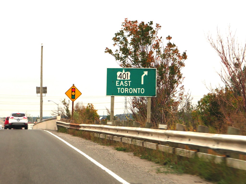 Kings Highway 401, Hornby, Ontario King's Highway 401, com… Flickr