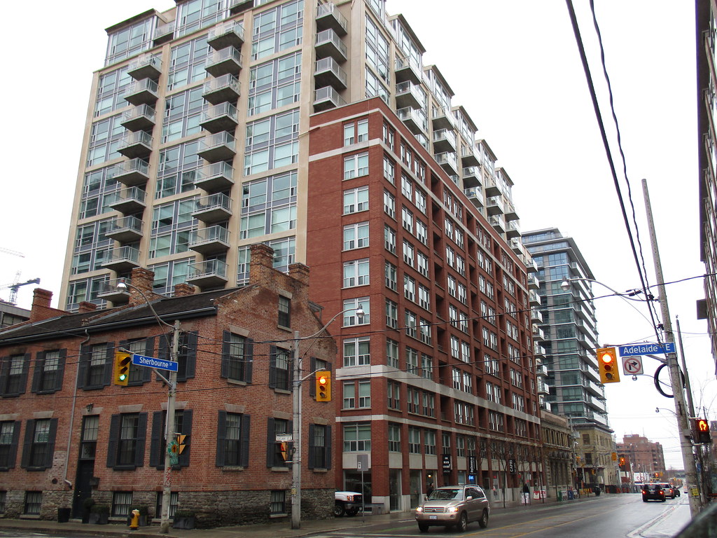 New condo on Sherbourne, between Adelaide and King, 2015 1… Flickr