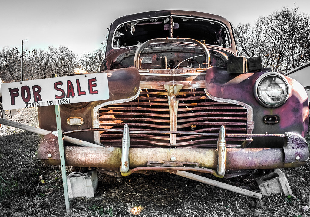 Junk for Sale Old car sitting by the side of the road, pra… Flickr