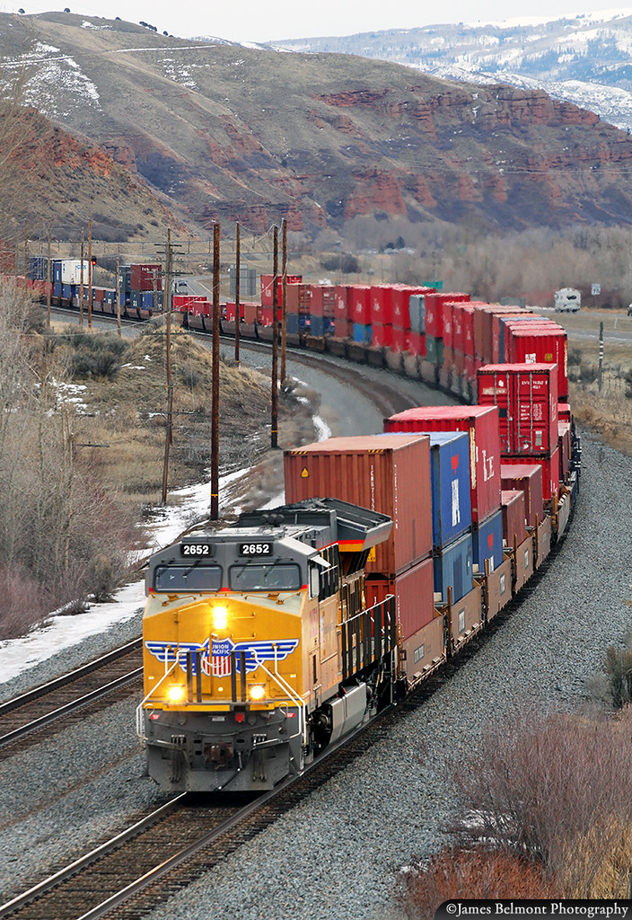 Stack Train at Henefer, Utah UP ET44AH No. 2652 leads a Gl… Flickr