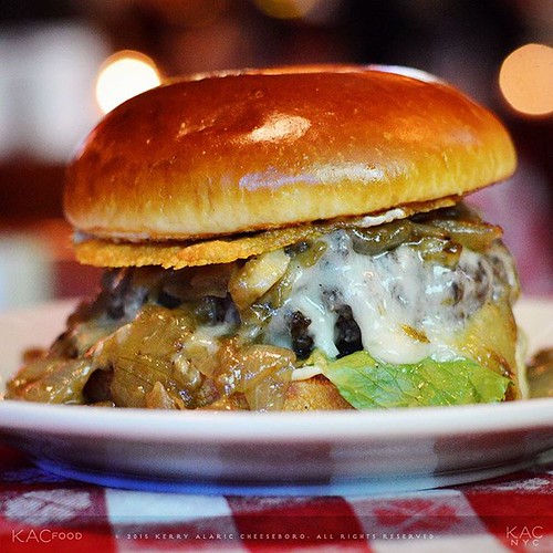 FRENCH ONION SOUP BURGER FRENCH ONION SOUP BURGER Gruyer… Flickr