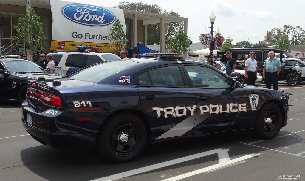 Troy MI Police Dodge Charger (5) rwcar4 Flickr