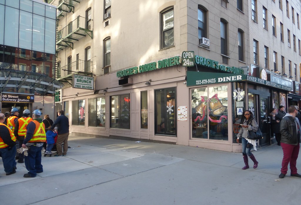 Gracie's Corner Diner R36 Coach Flickr