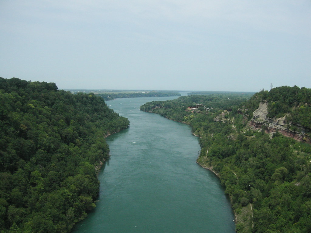 LewistonQueenston Crossing The view of the Niagara River … Flickr