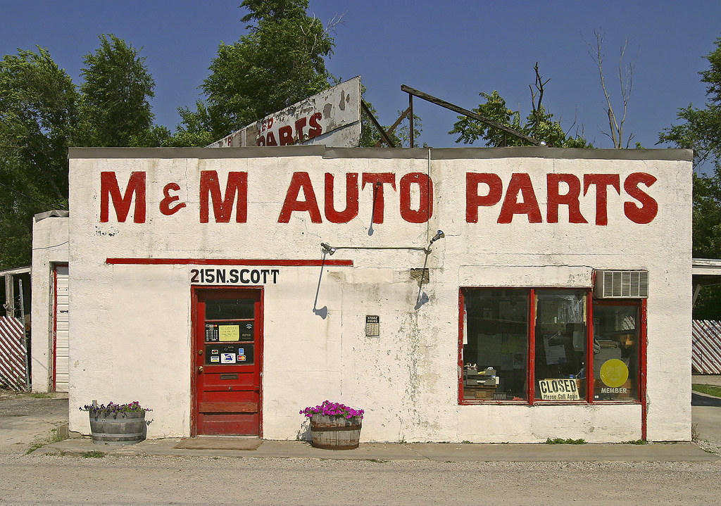 M & M Auto Parts 215 North Scott, Belton, Missouri Bob Travaglione