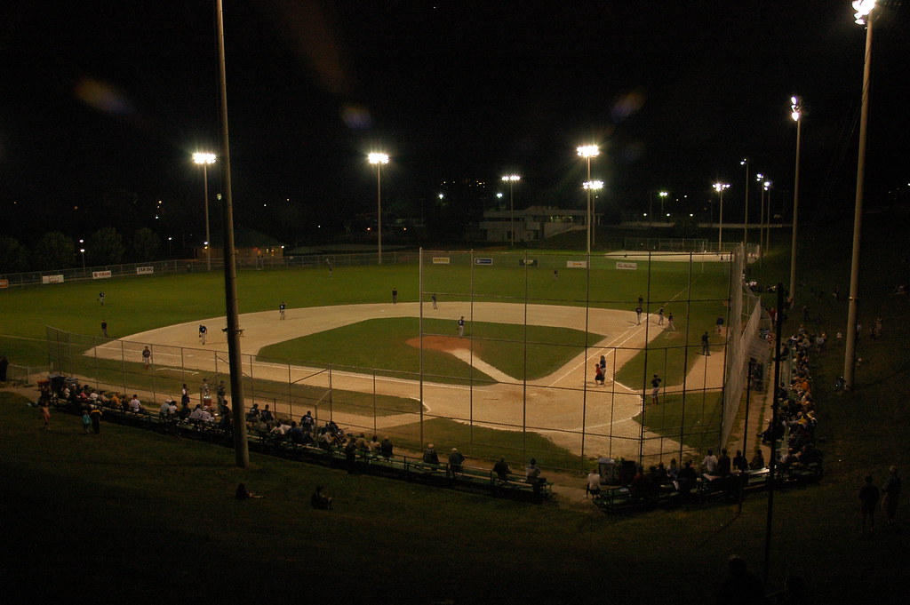 night diamond Toronto Maple Leafs Baseball club vs. Brantf… Flickr