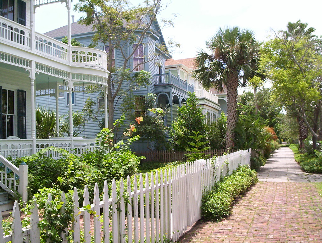 Silk Stocking District architecture on Rosenberg … Flickr