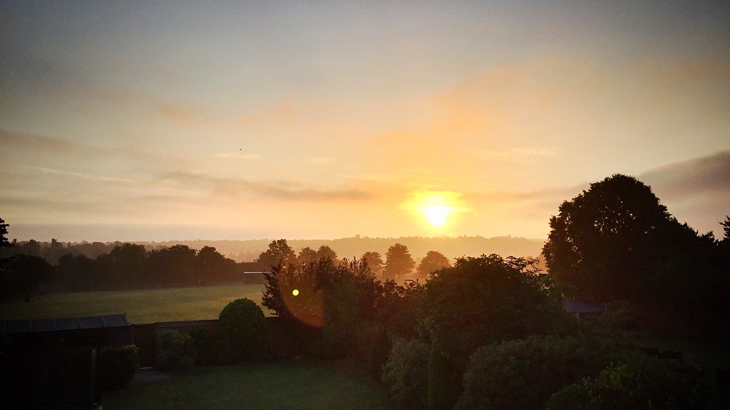 Misty Sunrise. Whitwell, Herts, UK Howard Godkin Flickr