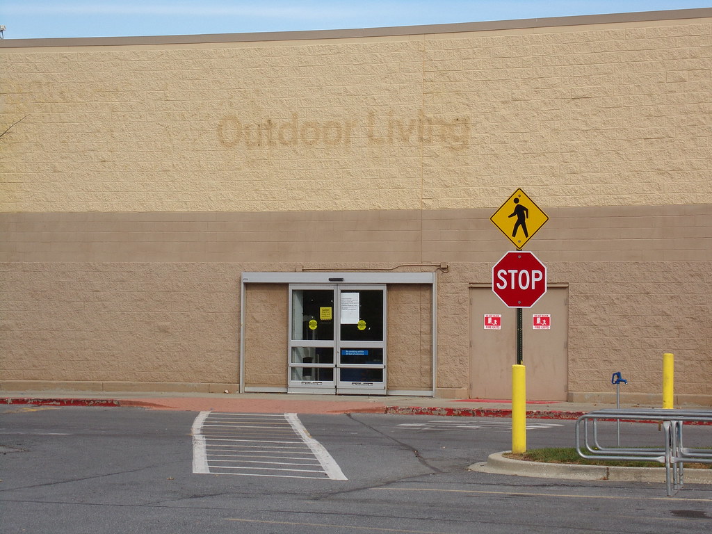 Former Walmart 2436 Eldersburg, MD Walmart 2436 1320 Lib… Flickr