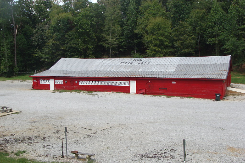 Red BarnOhatchee, Al. "See Rock City." Lamar Flickr
