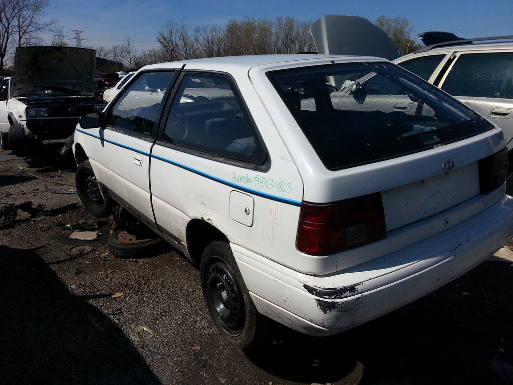 9294 Hyundai Excel Hatchback Blue Island LKQ, April 2015.… Flickr