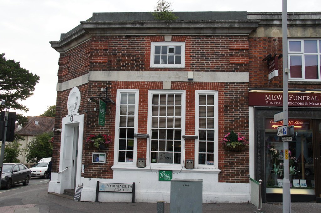 Patrick's Restaurant & Bar, 1 Bournemouth Road, Parkstone, Poole