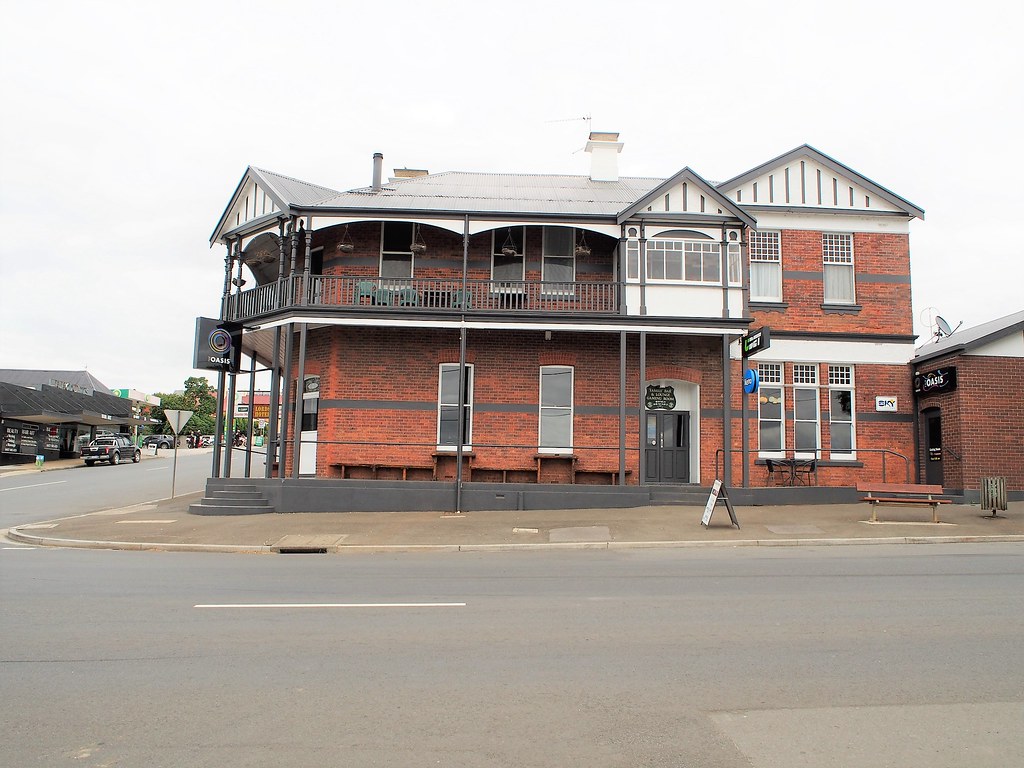Lords Hotel Scottsdale, Tasmania The Lords Hotel is up f… Flickr