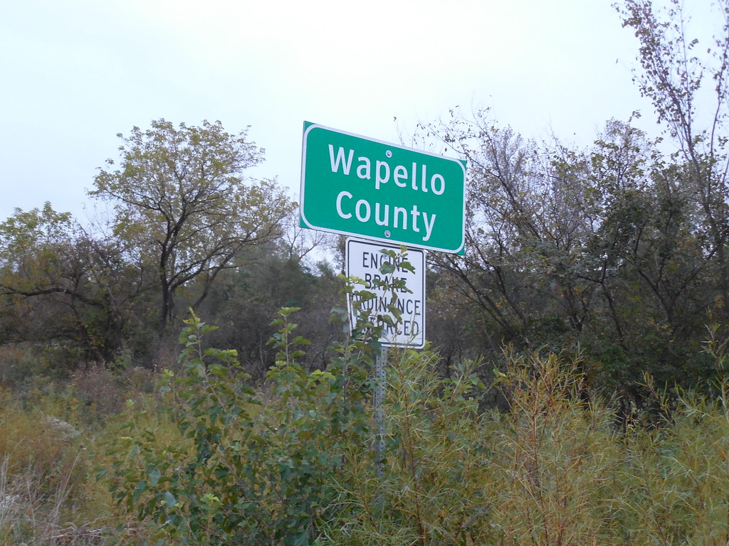 Wapello County Line US Hwy 34 near Munterville, Iowa The c… Flickr